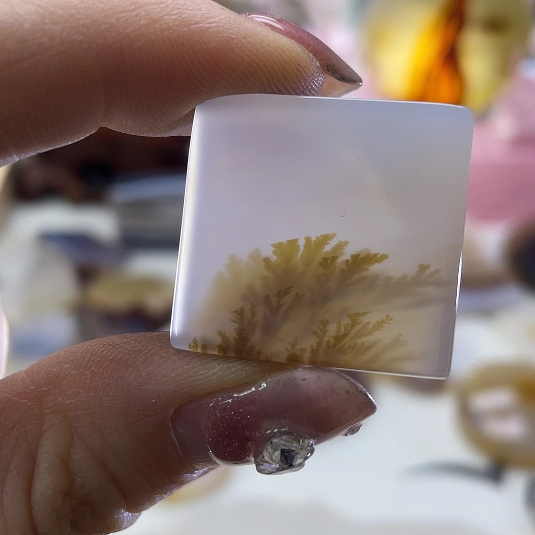 玛瑙/玉髓未镶嵌珠宝奇石