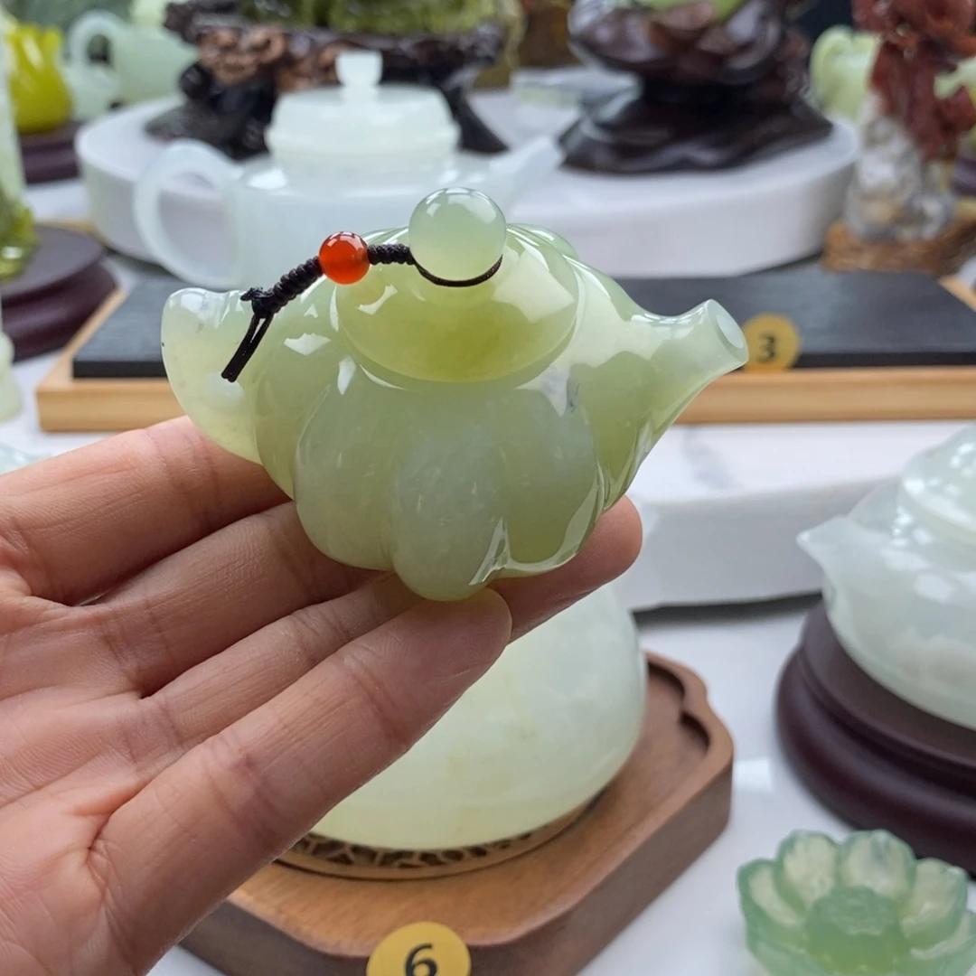岫玉未镶嵌四大名玉手把壶