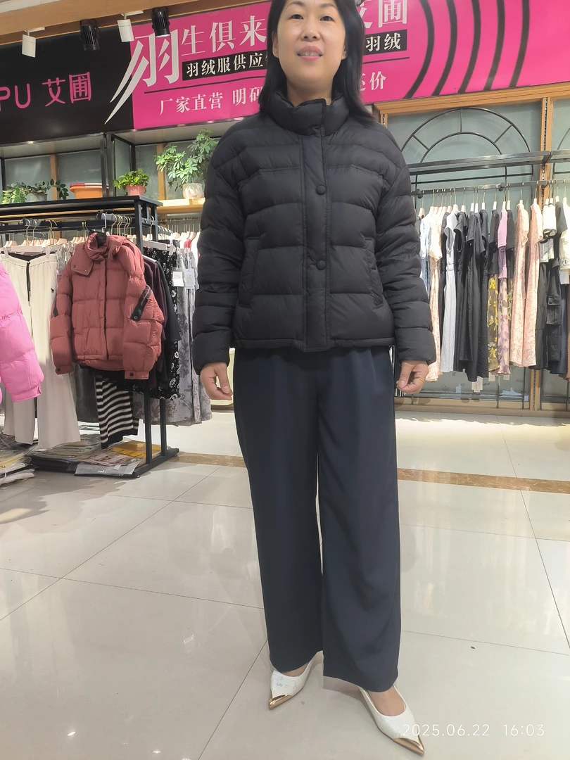 阿琅倚86121冬季新款羽绒短款修身款羽绒服时尚