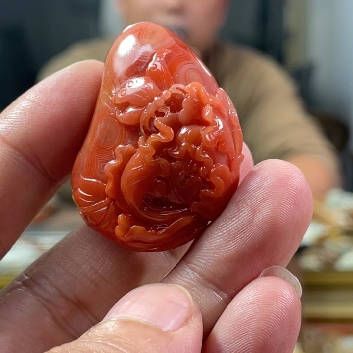 颈饰未镶嵌南红玛瑙