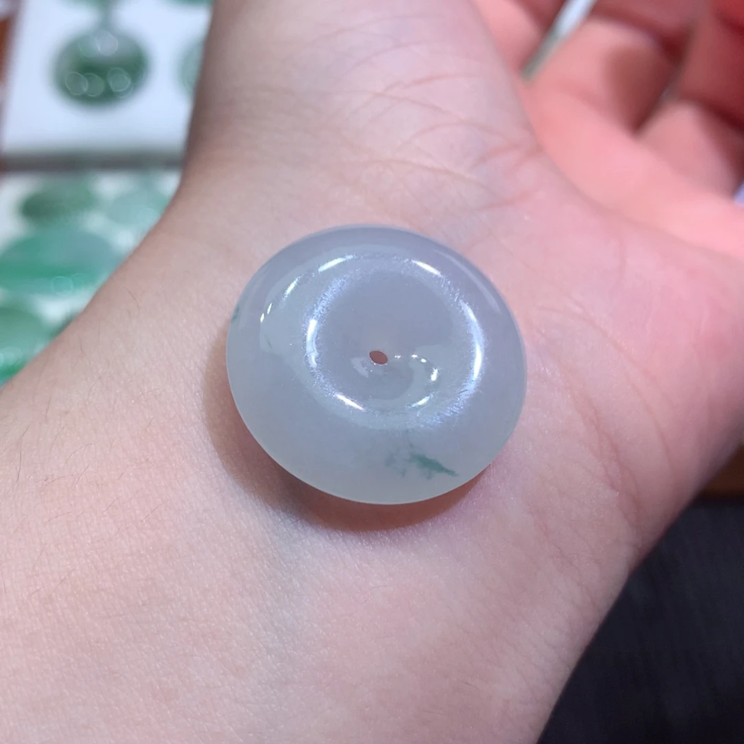 翡翠未镶嵌颈饰平安扣5