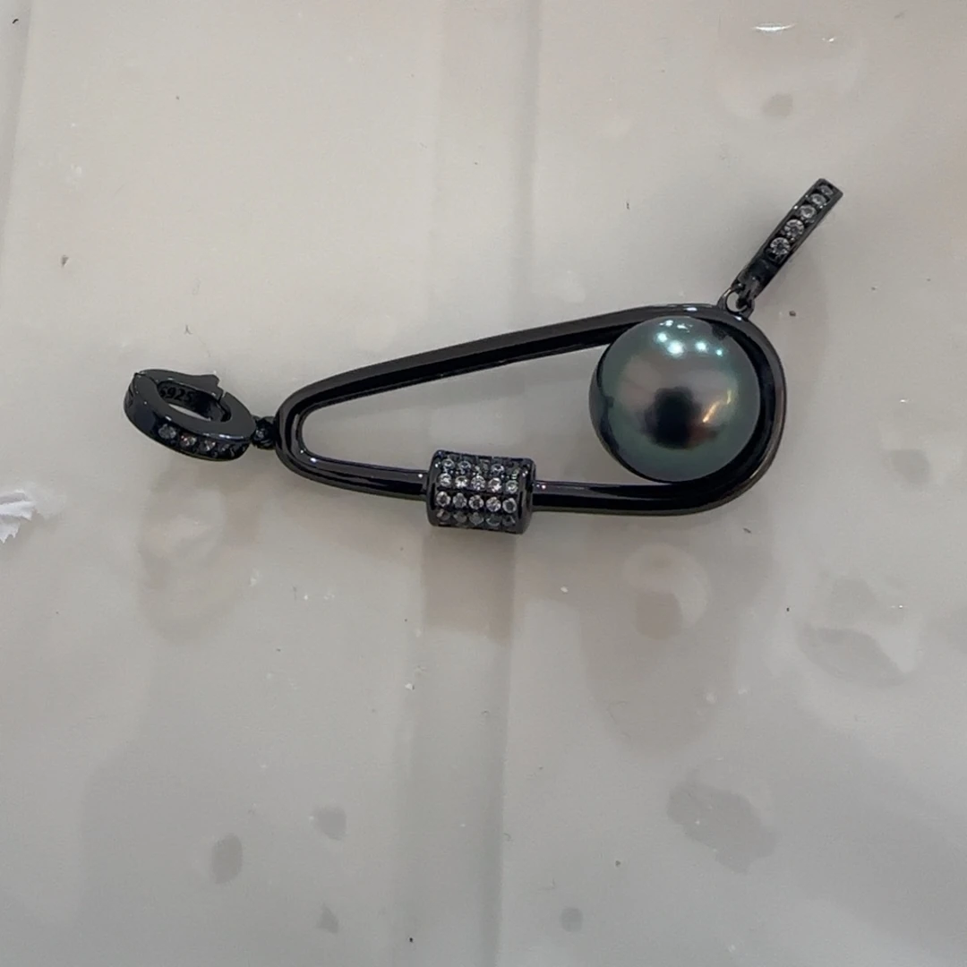 银S925镶嵌海水珍珠颈饰爱****?