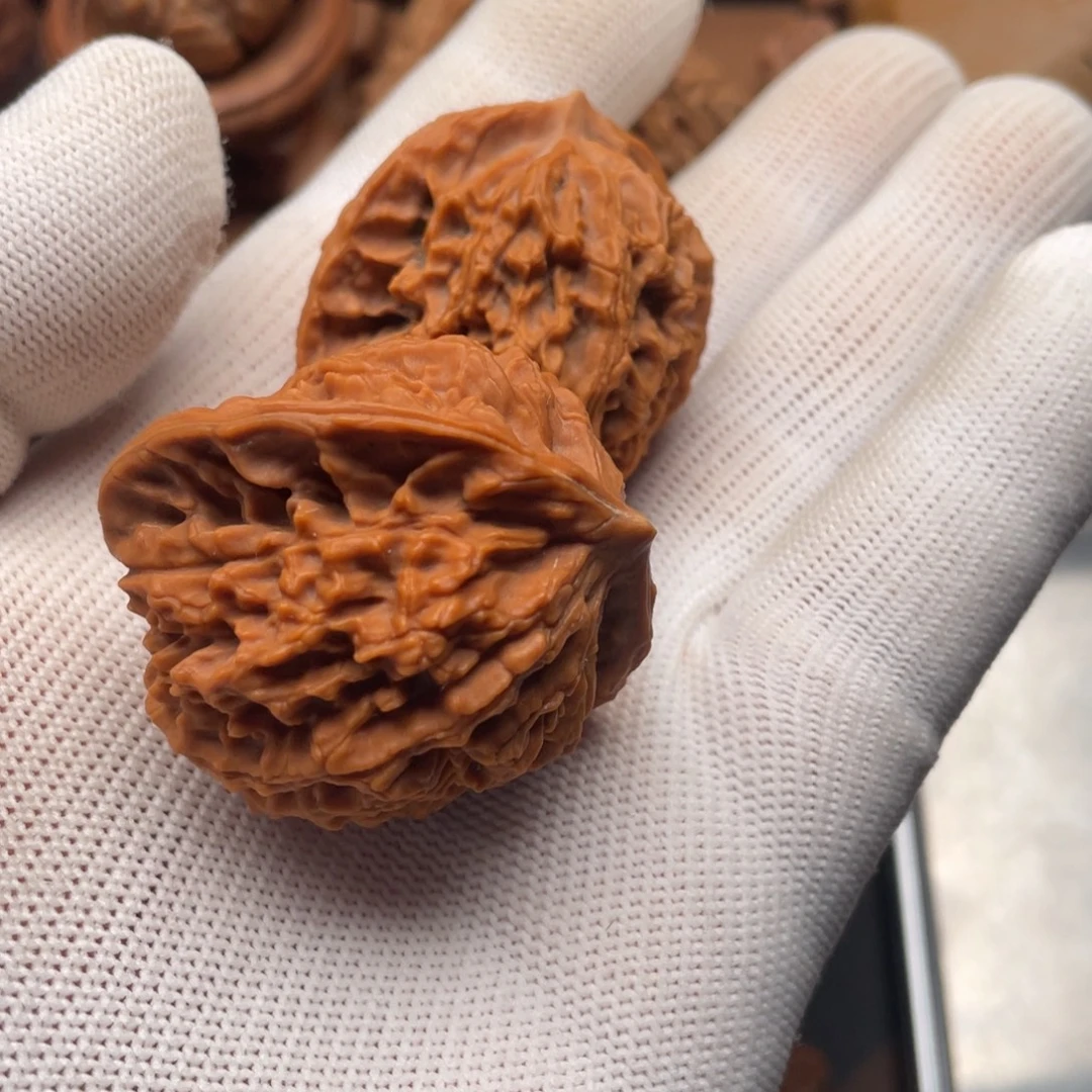 当***当文玩核桃吊坠盘龙纹