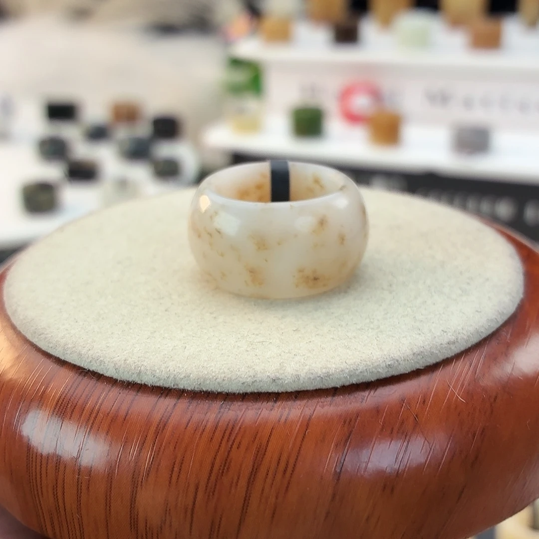 和田玉未镶嵌戒指i3金桂花墩墩17.1mm