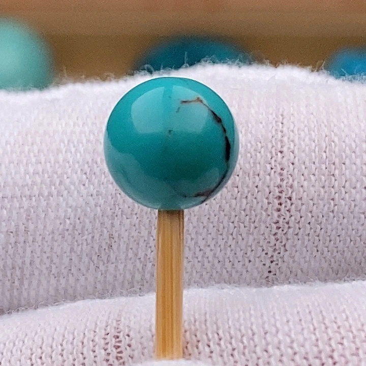 绿松石未镶嵌珠宝奇石8.3