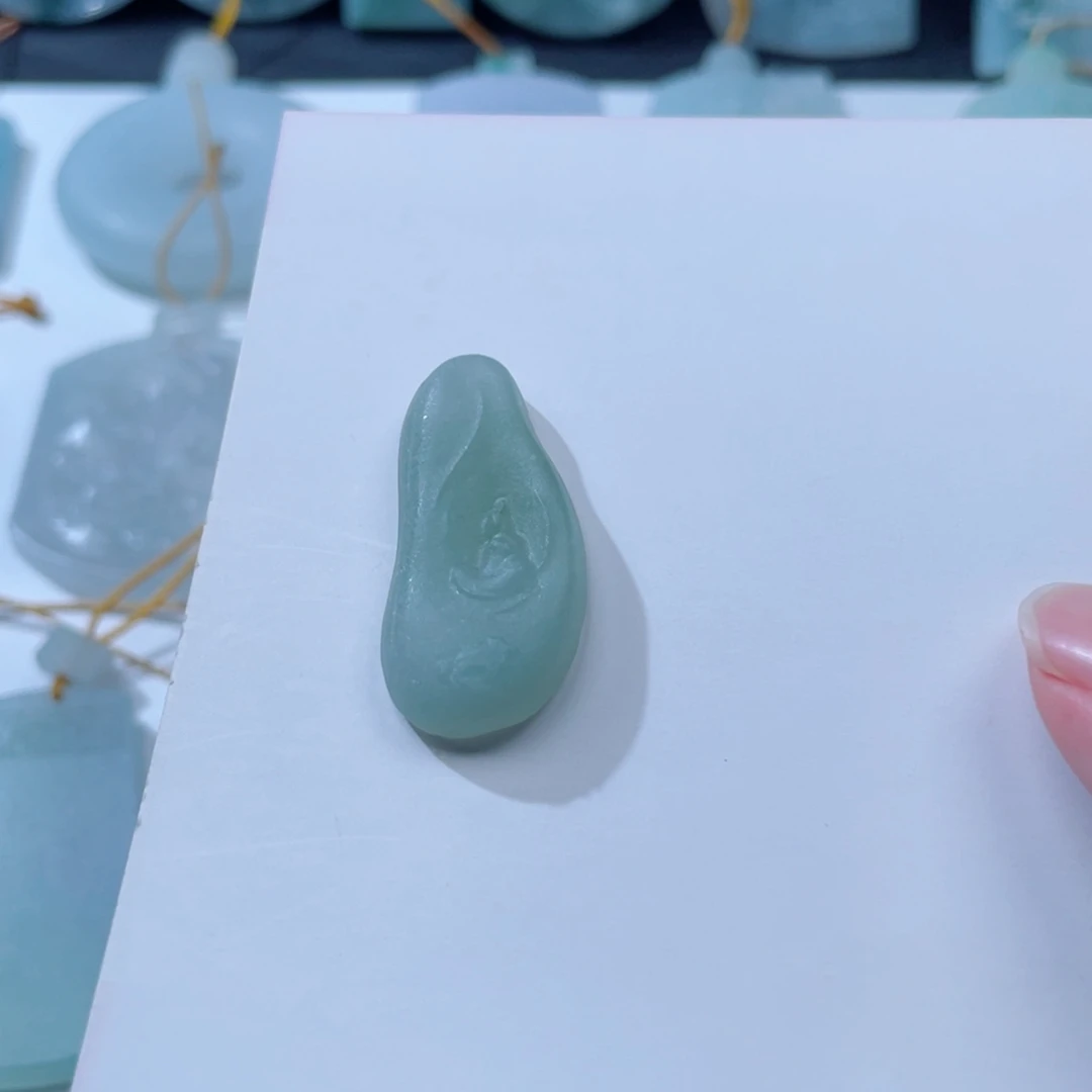 未镶嵌定制翡翠翡翠