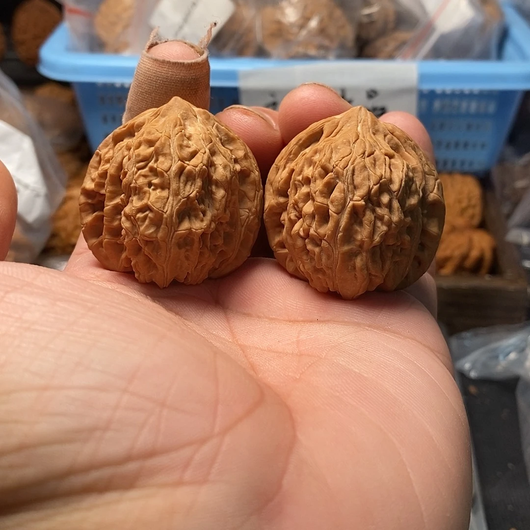 文玩核桃和氏元宝38-379