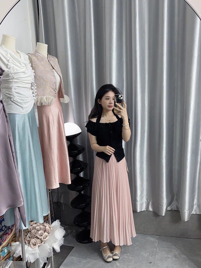 【虎妹推荐】小个子气质上衣粉色半身裙（两件套