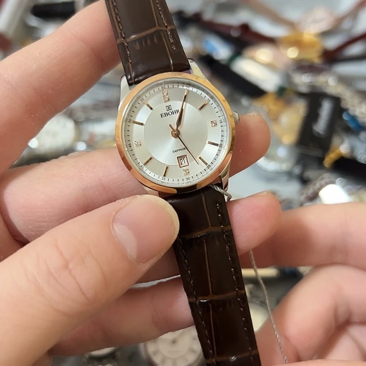 强***哥钢牛皮（革）钢石英机芯