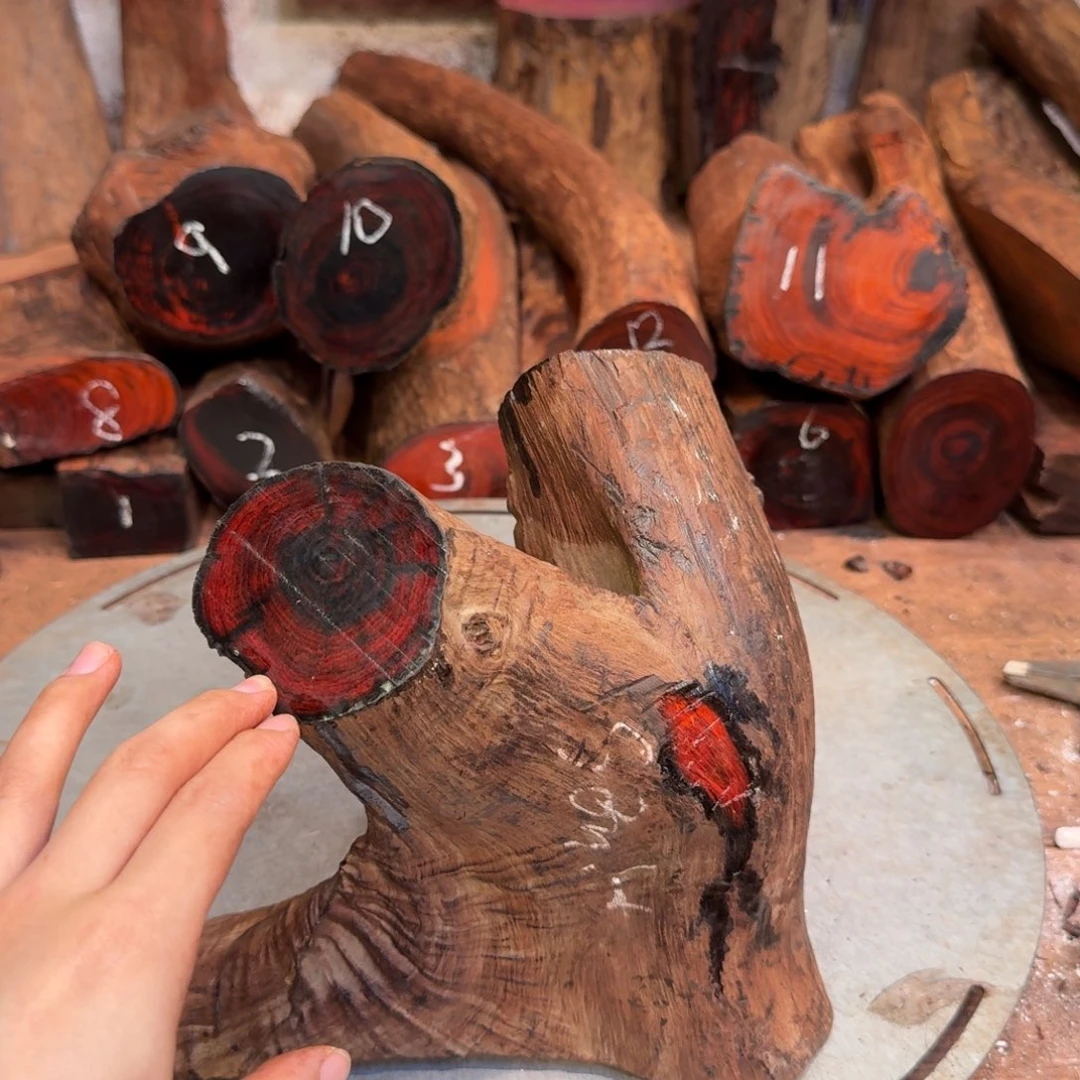 缘***I大红酸枝原木肉块