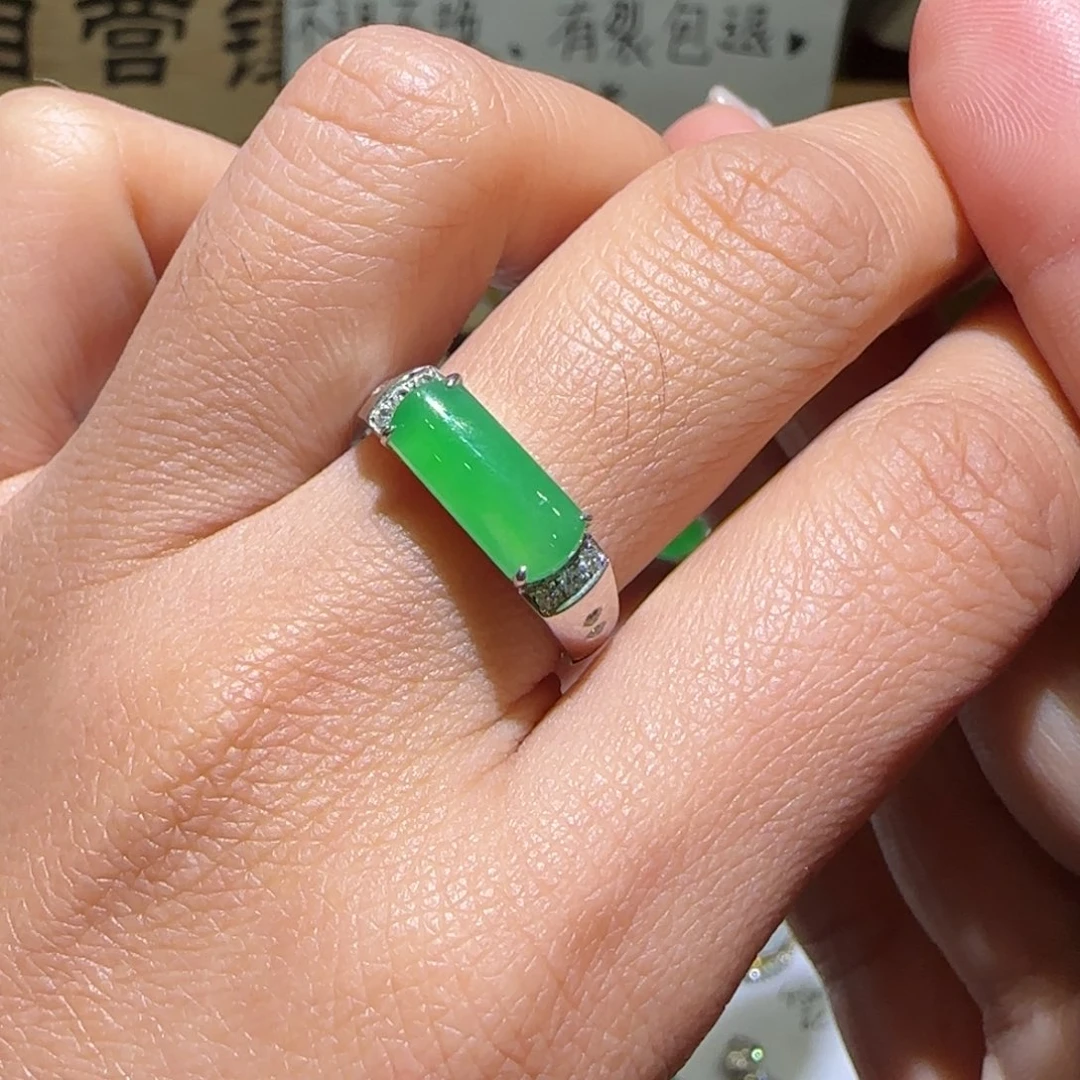 【闪购商品】翡翠戒指18K金镶嵌缅甸