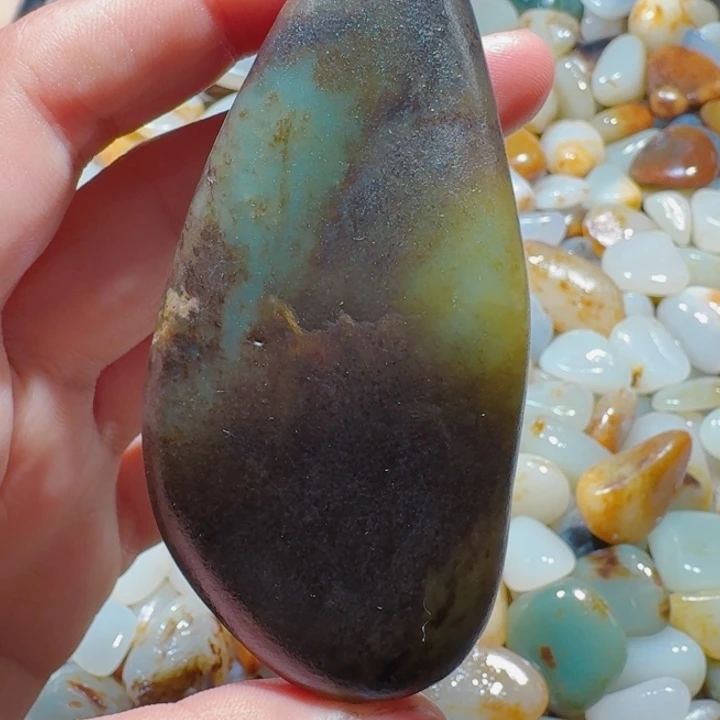 和田玉未镶嵌挂件98克