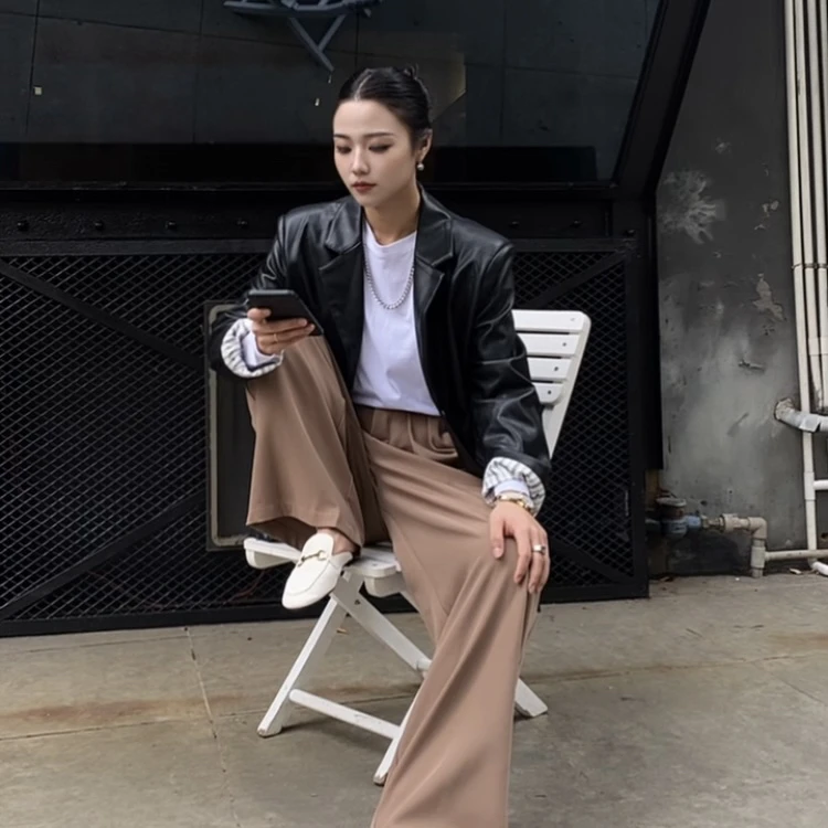 又美又飒宽松皮衣女简约中长款西服夹克外套