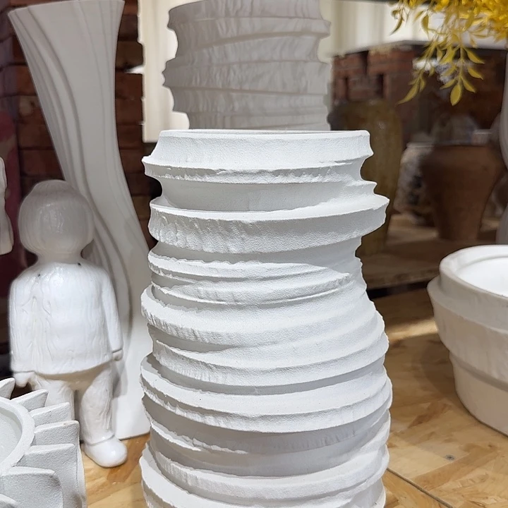 陶瓷花瓶手工制作