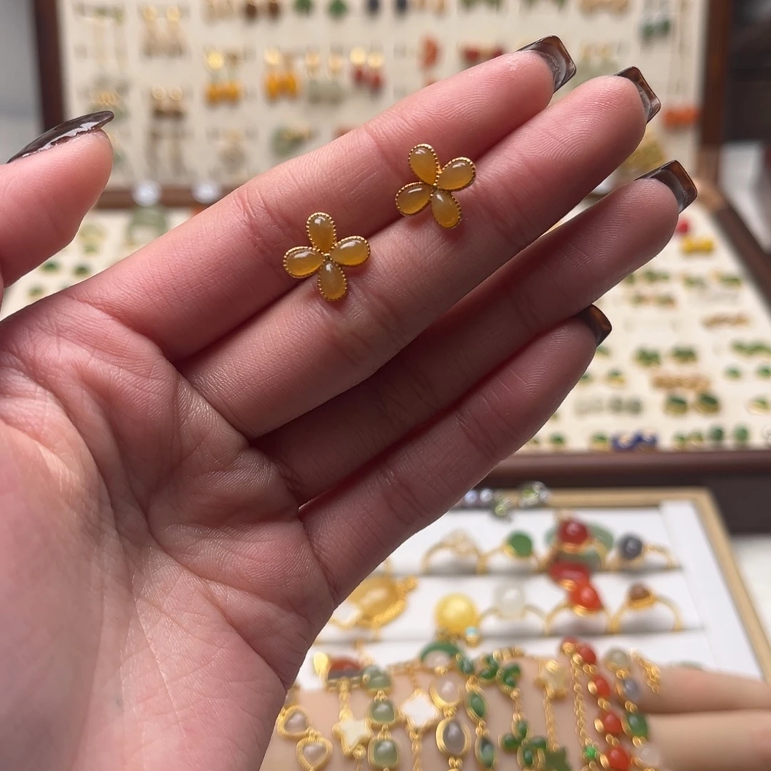 和田玉银S925镀金镶嵌耳坠