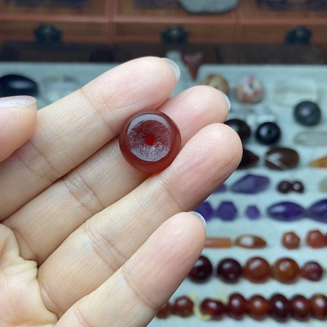 彬***玛瑙/玉髓未镶嵌颈饰