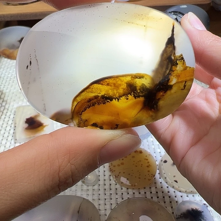 玛瑙/玉髓未镶嵌颈饰