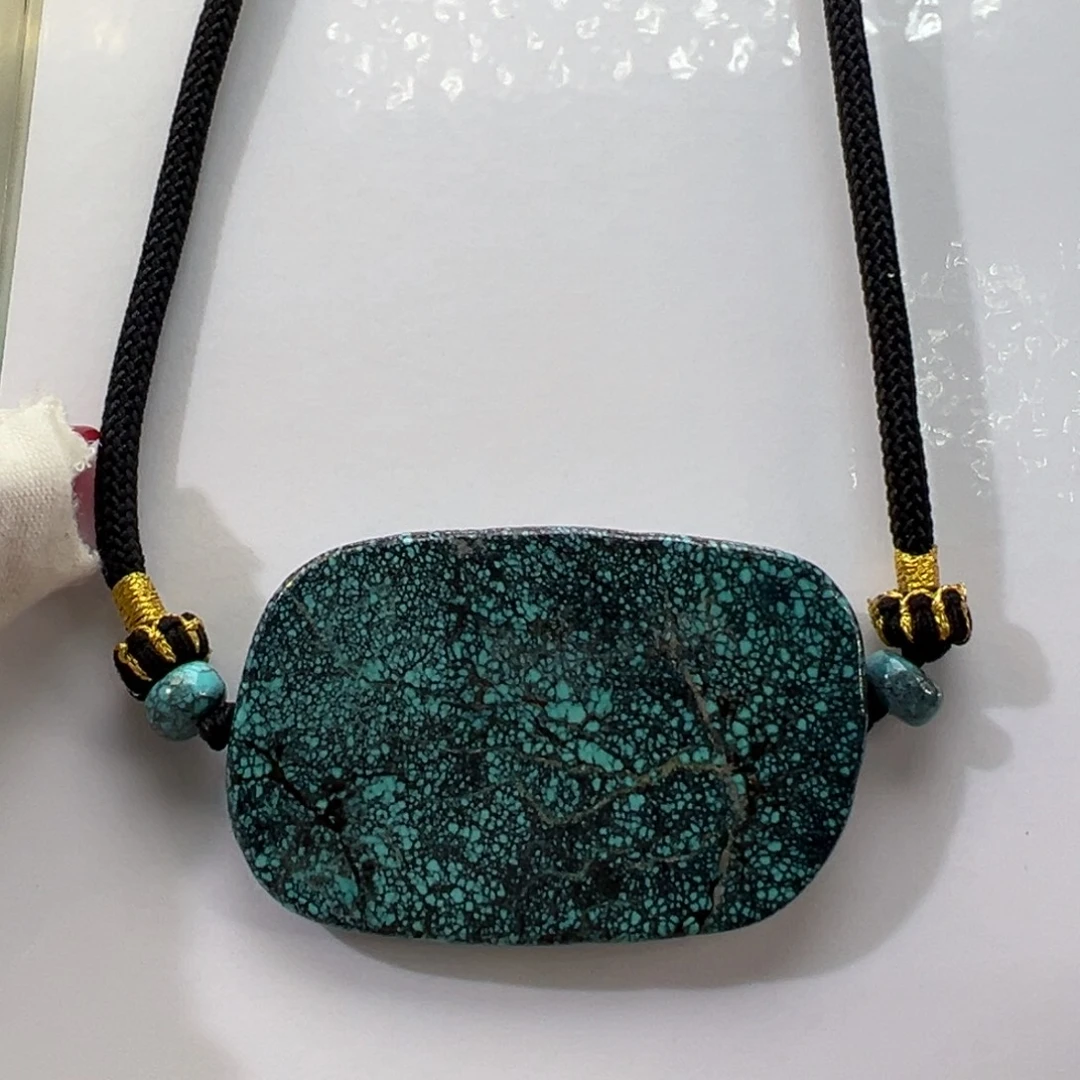 绿松石未镶嵌挂件