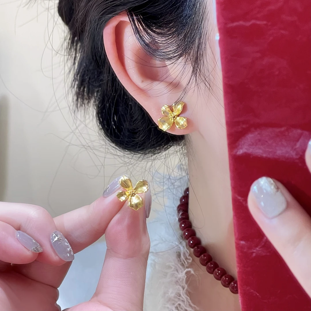 W891金色花朵耳钉百搭时尚气质小众个性甜美小巧