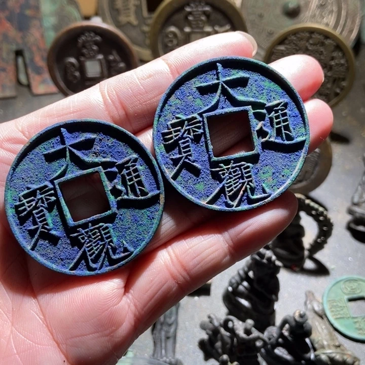 瞳***铜现代工艺品仿制品