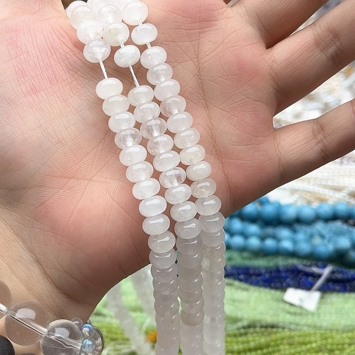 未镶嵌玛瑙/玉髓珠宝半成品一条8mm左右安哥拉水晶算盘珠