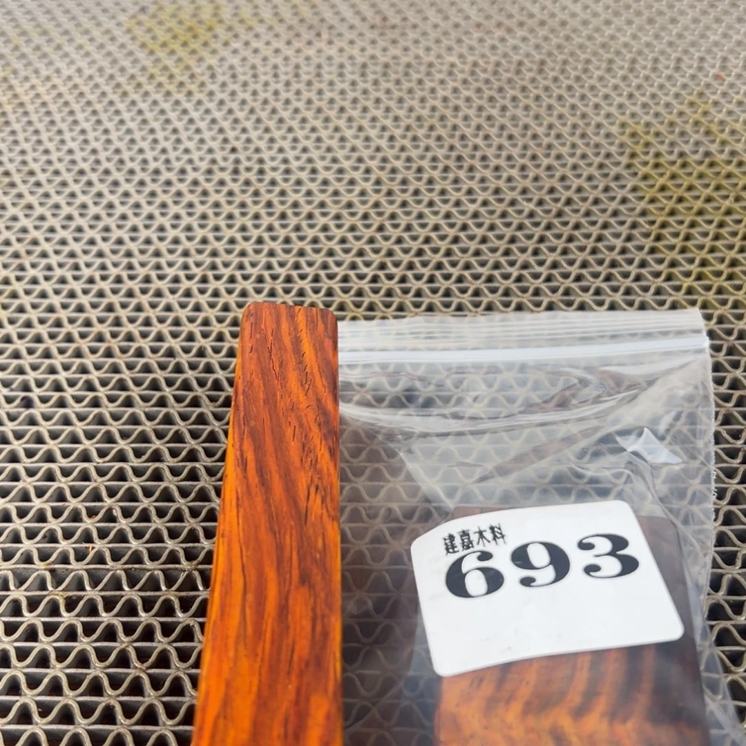黄***板木木料一物一拍木料