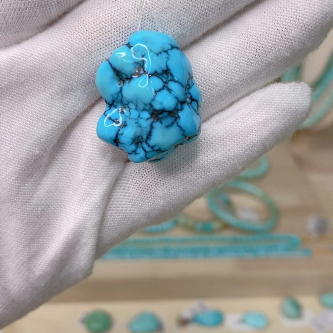 绿松石吊坠未镶嵌