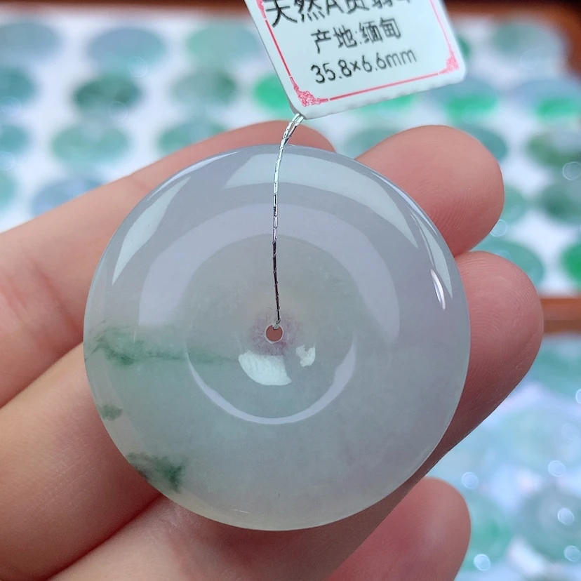【闪购商品】翡翠吊坠(不含链)未镶嵌