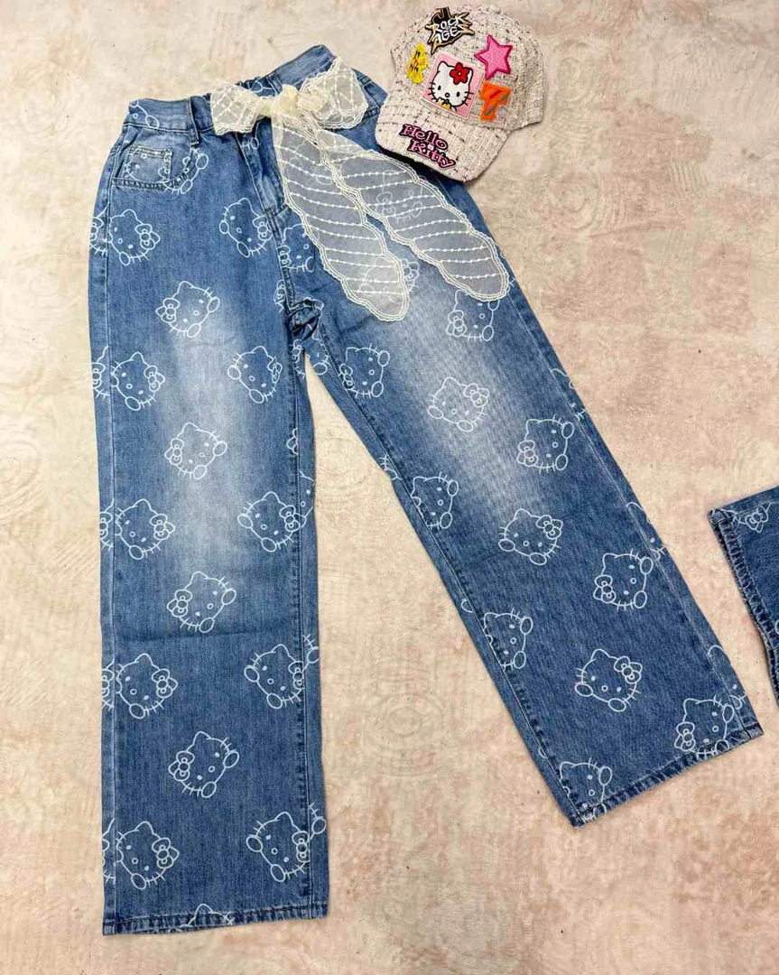 韩版时尚Kitty洗水牛仔裤