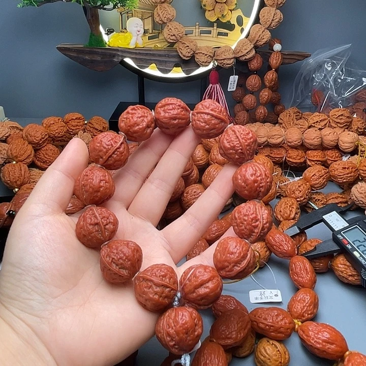 中***伙文玩核桃手串佛肚