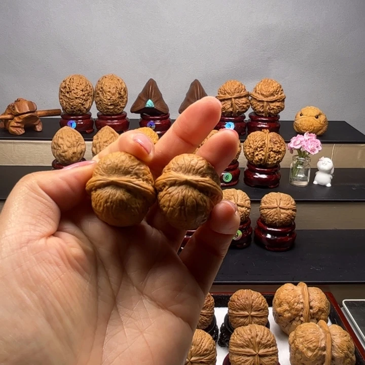 文玩核桃吊坠蛇皮球W