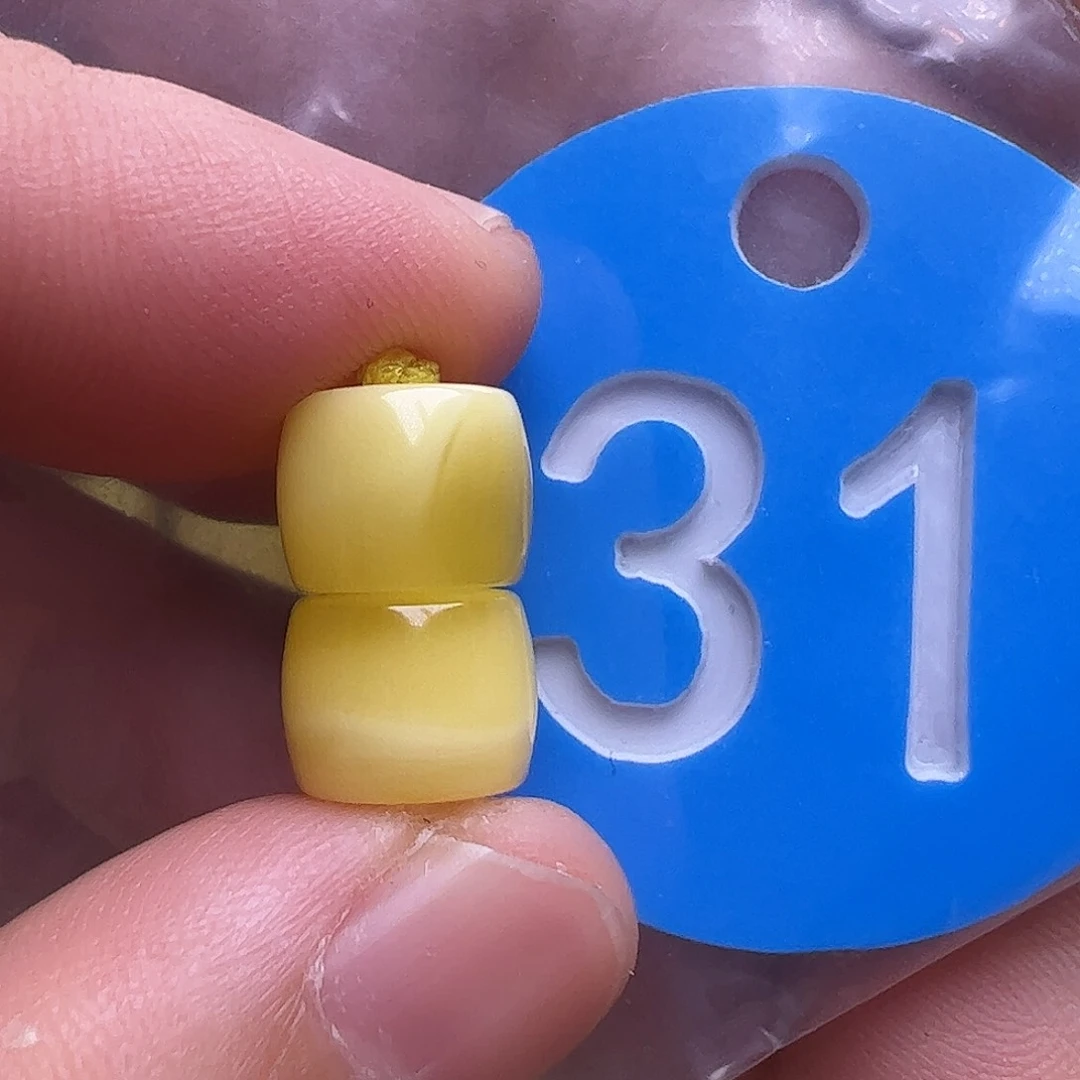 未镶嵌蜜蜡裸石9m m