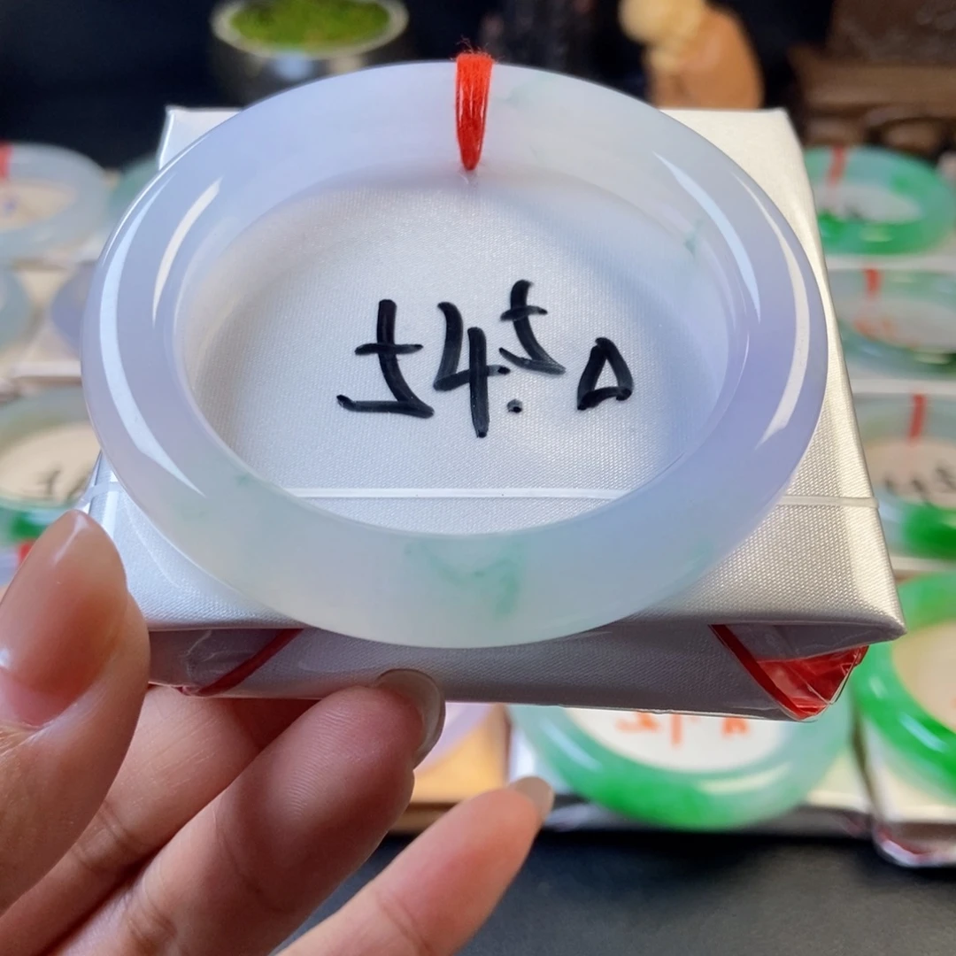 翡翠未镶嵌手镯53冰水透圆条