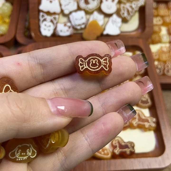 琥珀未镶嵌珠宝奇石原皮