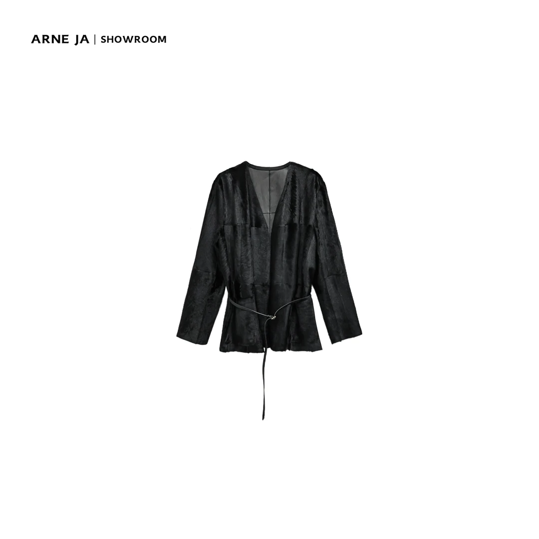 ARNE JA｜“匠人系列”小湖羊超轻胎羊羔脊柱纹皮毛一体外套W718798