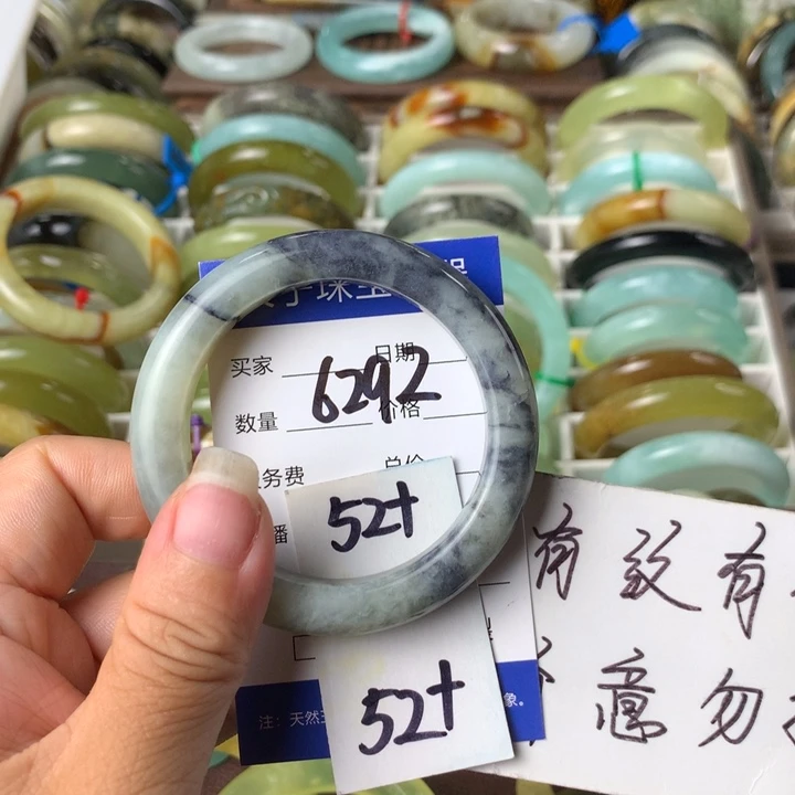 蛇纹石玉未镶嵌手镯6292
