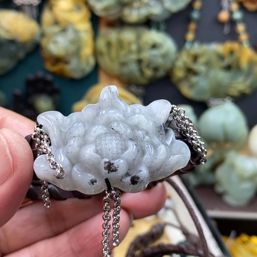 【闪购商品】未镶嵌蛇纹石玉手牌