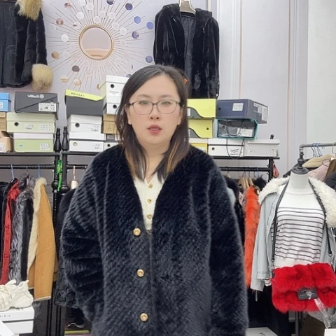 女士环保水貂皮毛一体外套