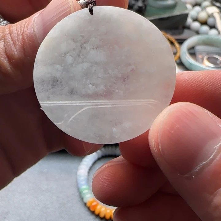 终***路翡翠未镶嵌颈饰大雪纷飞意境无事牌