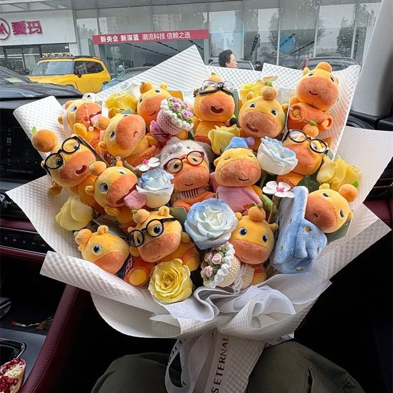 水豚噜噜娃衣套装生日礼物送女朋友公仔全套玩偶毛绒玩具10cm花束