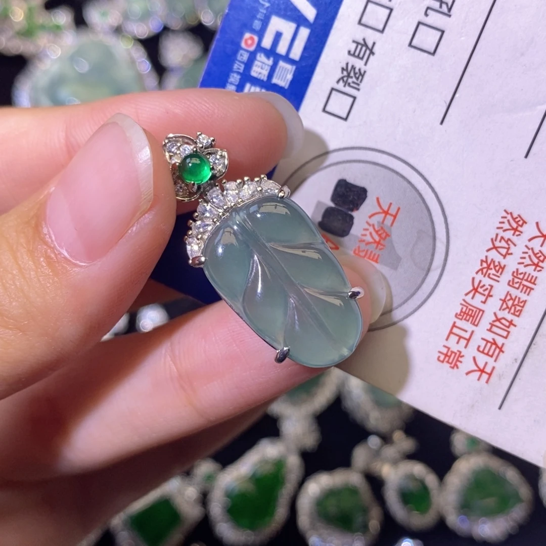 翡翠未镶嵌颈饰天然