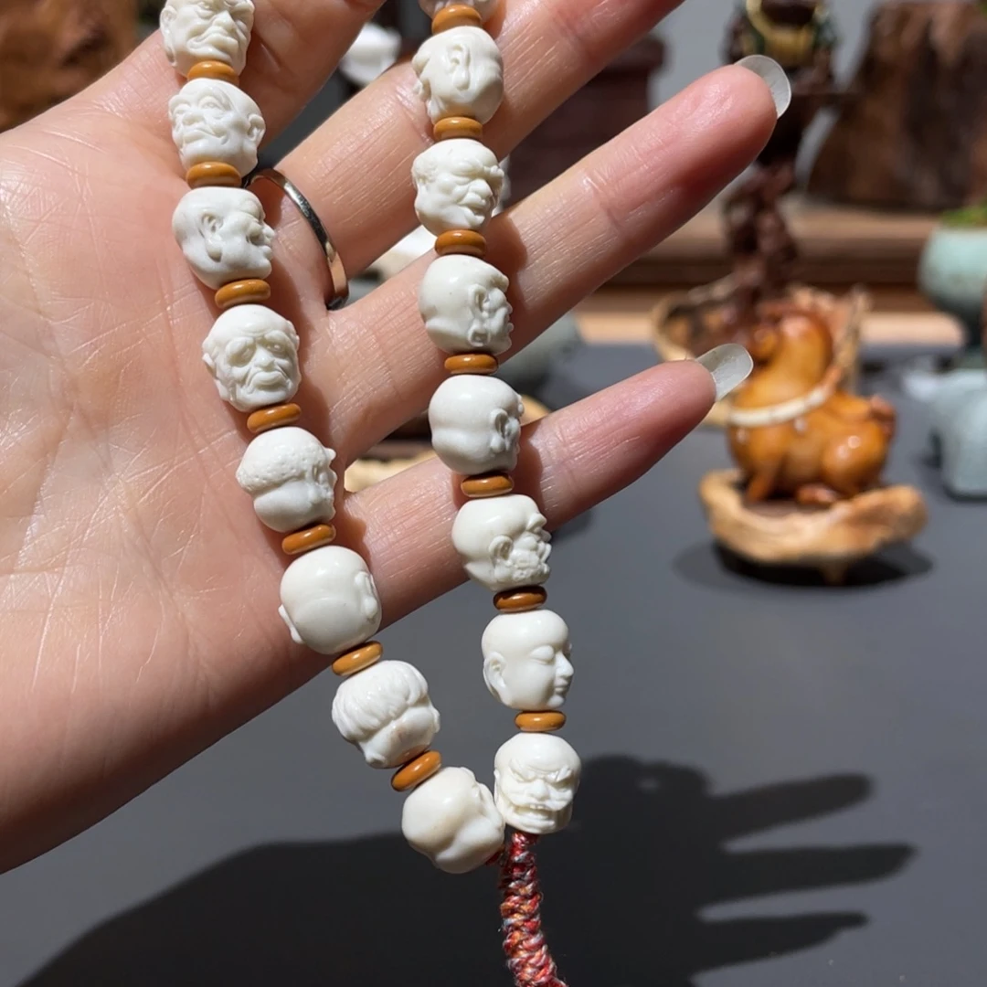 柏木（崖柏）富***人木雕工艺品摆件