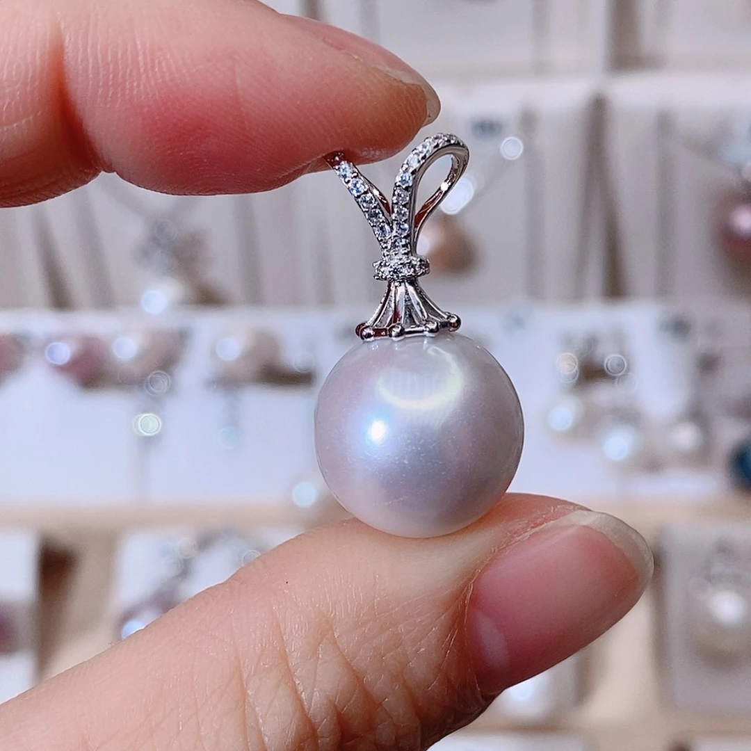 颈饰银S925镶嵌淡水珍珠