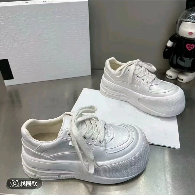 丑萌大头面包鞋女2025年秋季新款网红爆款松糕鞋透气厚底小白鞋