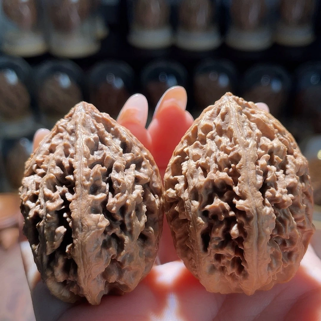 文玩核桃把件蚂蚁蛋