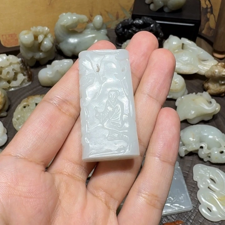 用***1和田玉未镶嵌颈饰