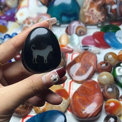 玛瑙/玉髓颈饰未镶嵌嗨