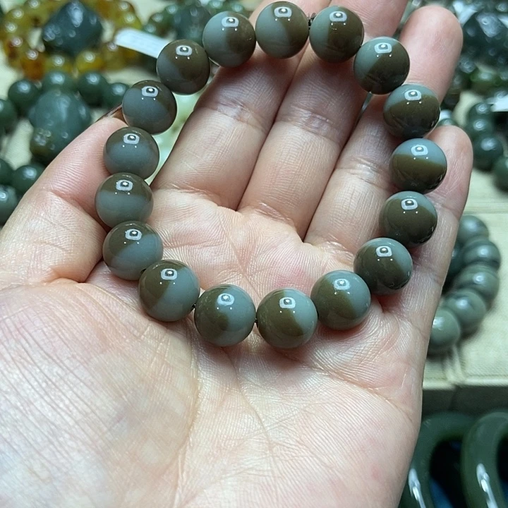 飞***鹰和田玉未镶嵌手链