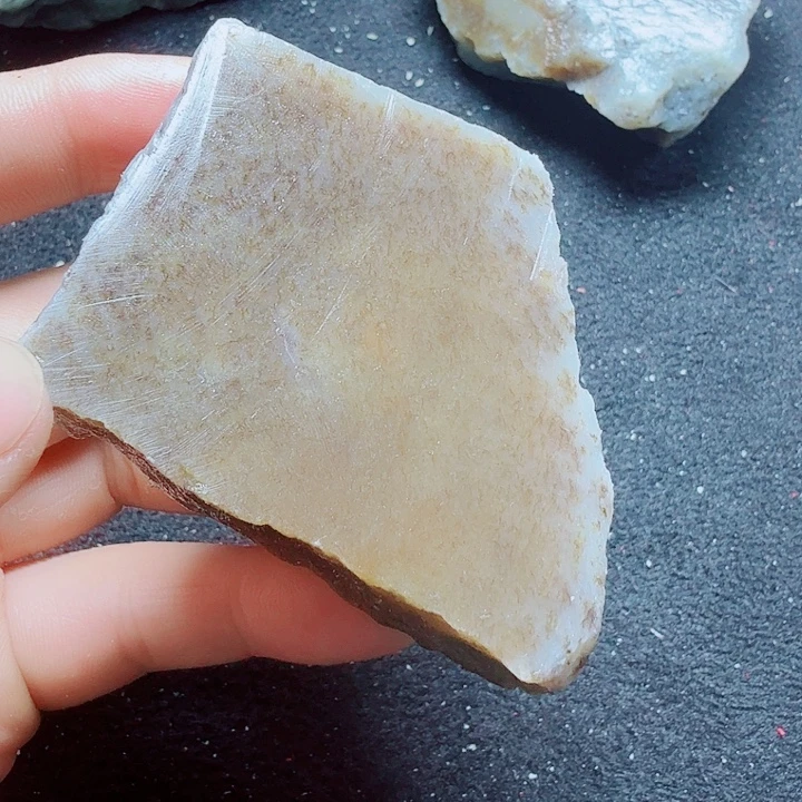 和田玉（糖玉）未镶嵌珠宝半成品