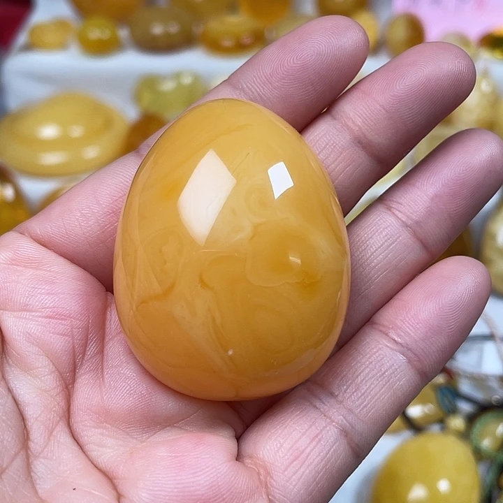裸石蜜蜡未镶嵌鸡油红水滴挂坠